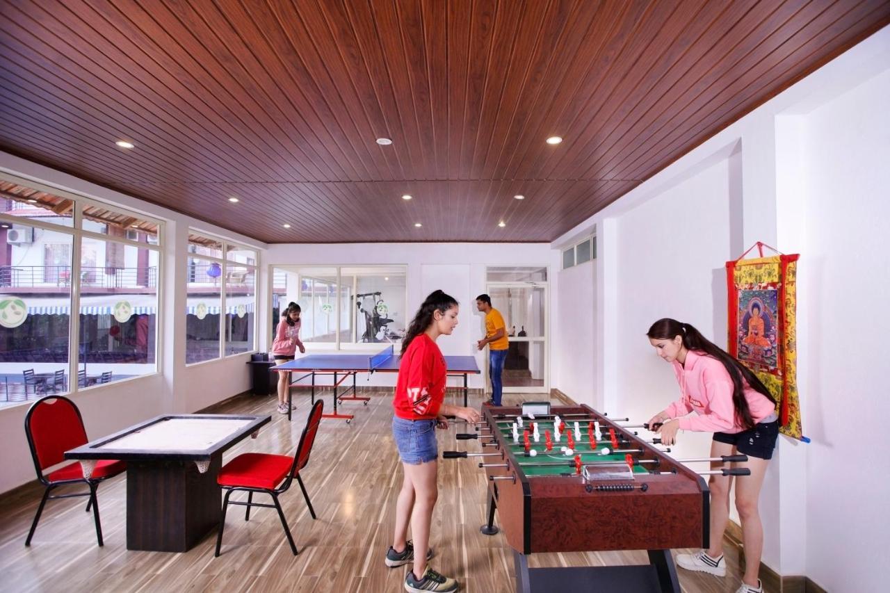 แพดดิงตัน รีสอร์ต แอนด์ สปา Hotel กูชาลนาการ์ ภายนอก รูปภาพ