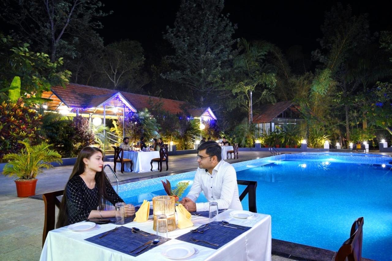 แพดดิงตัน รีสอร์ต แอนด์ สปา Hotel กูชาลนาการ์ ภายนอก รูปภาพ