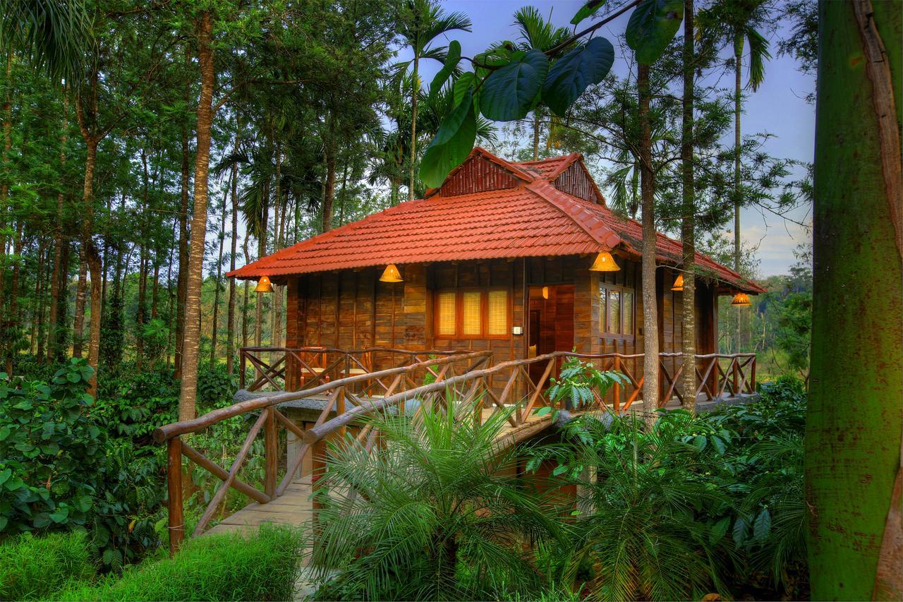 แพดดิงตัน รีสอร์ต แอนด์ สปา Hotel กูชาลนาการ์ ภายนอก รูปภาพ