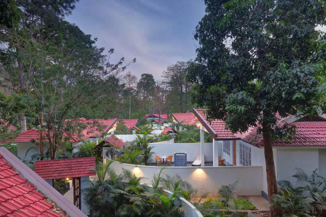 แพดดิงตัน รีสอร์ต แอนด์ สปา Hotel กูชาลนาการ์ ภายนอก รูปภาพ